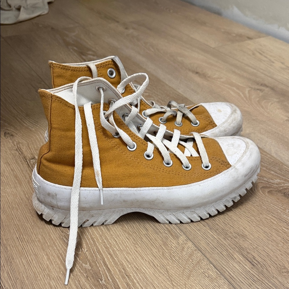 High-Top Platform Converse in Tan and White